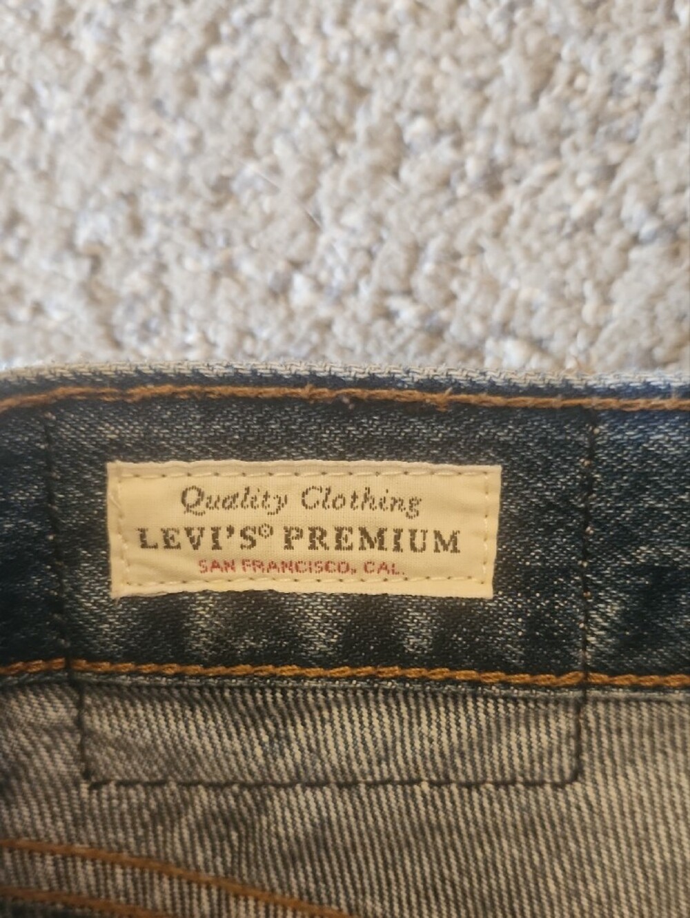Levi's Light Blue Women's Straight Leg Jeans - Picture 2 of 9